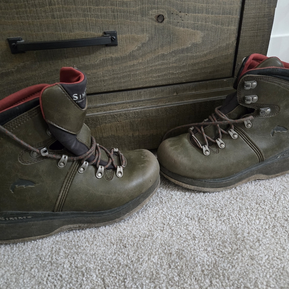 Simms Freestone Felt Sole Fly Fishing Wading Boots - Men's Size 6 - Brown
